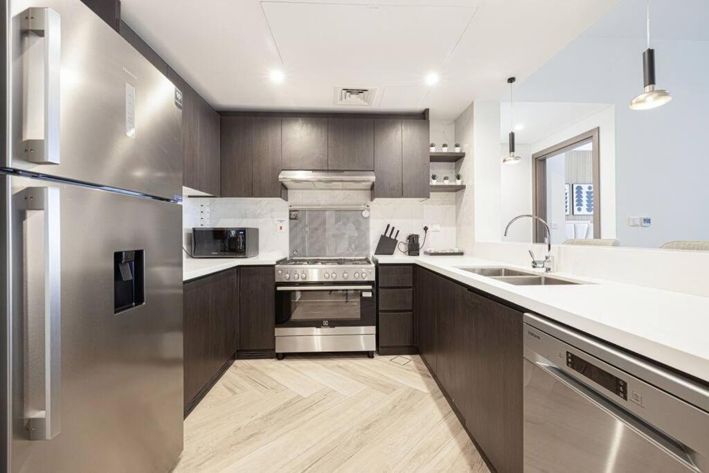 두바이 Chic 2 Bed Near Trade Centre With 5 Star Amenities 아파트 외부 사진