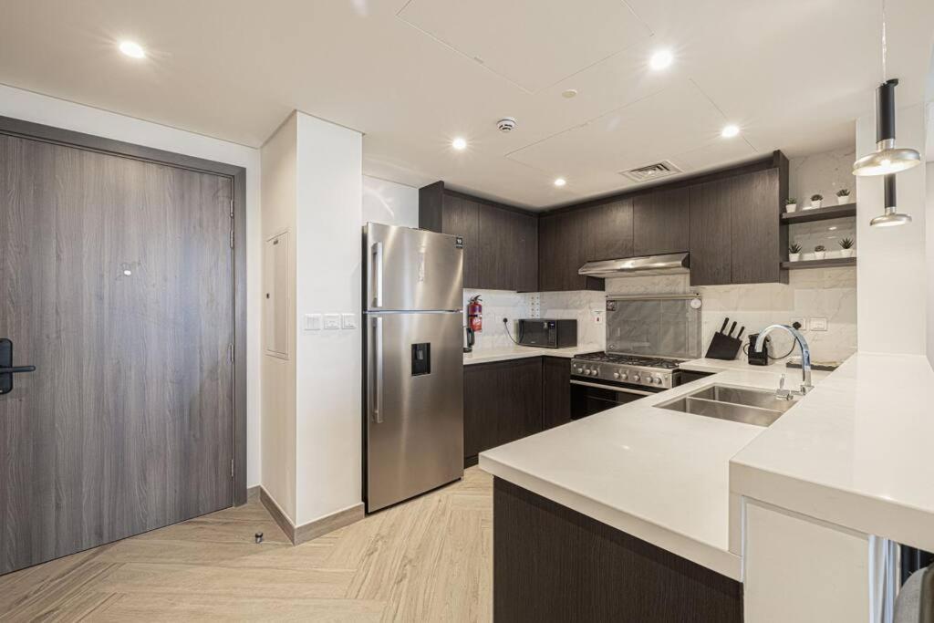 두바이 Chic 2 Bed Near Trade Centre With 5 Star Amenities 아파트 외부 사진